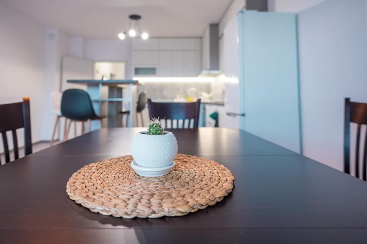 Turquoise By Rv Apartments Varna Exterior photo